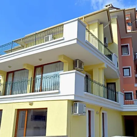 Exotic Sea-view Apartment