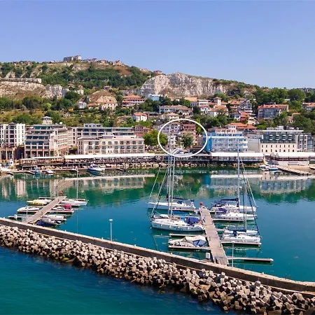 Exotic Sea-view Apartment Balchik